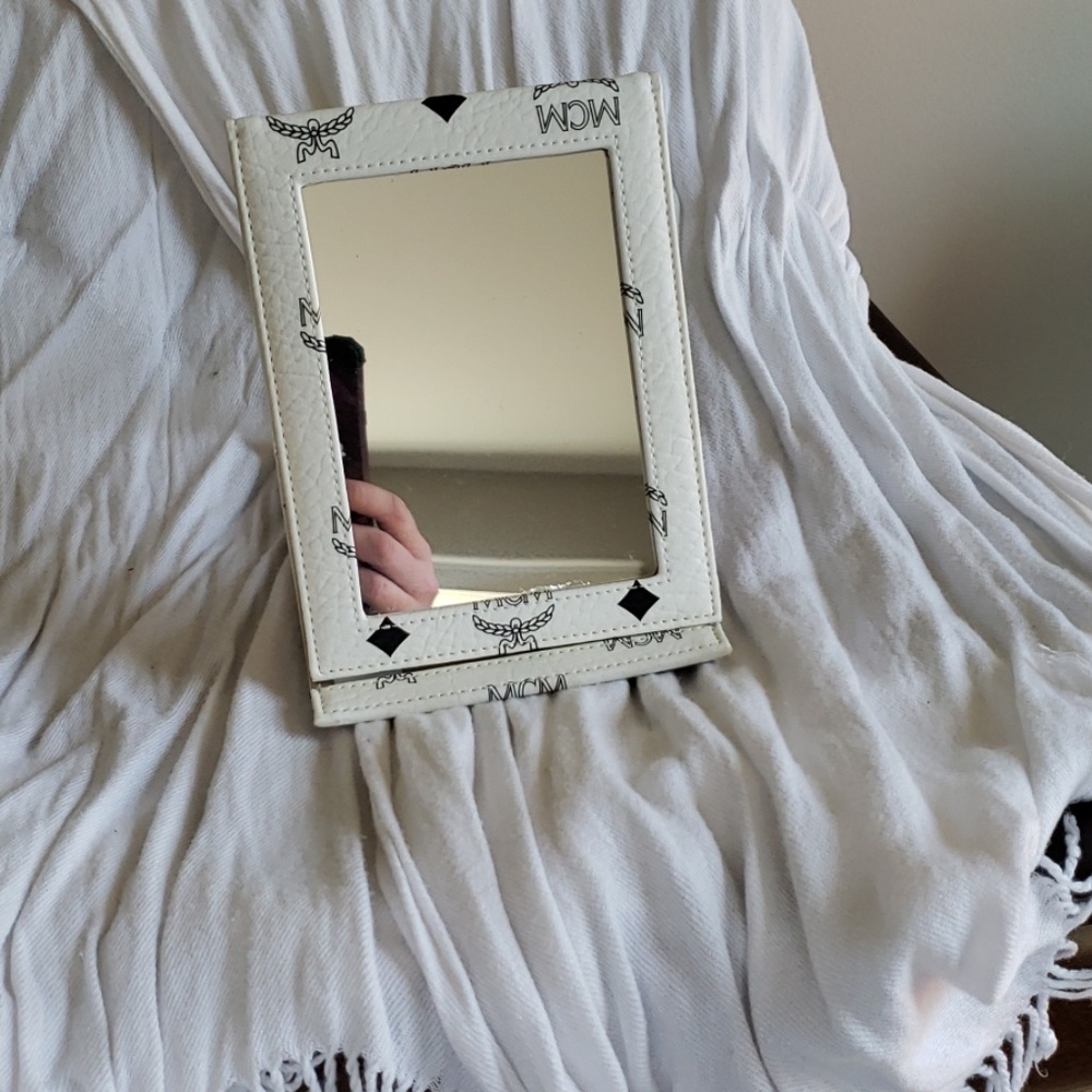 MCM folding mirror
